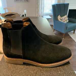 Steve Madden Hightale Chelsea Boot new without tags